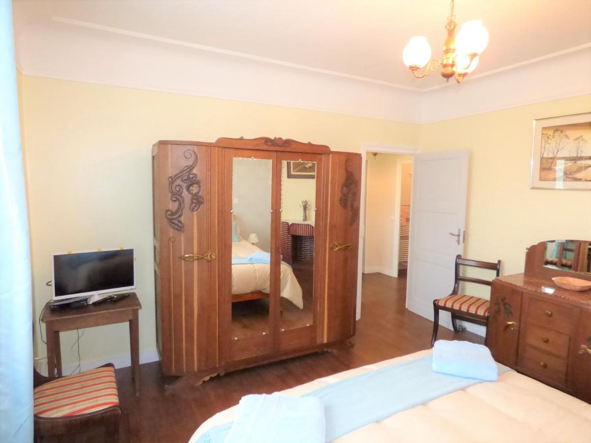 Les Tibles Bed & Breakfast Nanthiat ภายนอก รูปภาพ