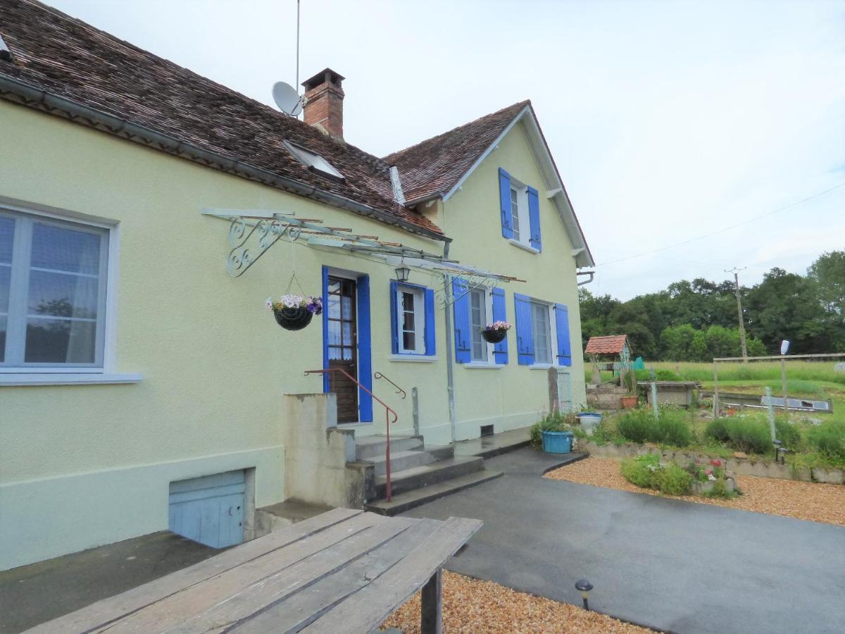 Les Tibles Bed & Breakfast Nanthiat ภายนอก รูปภาพ