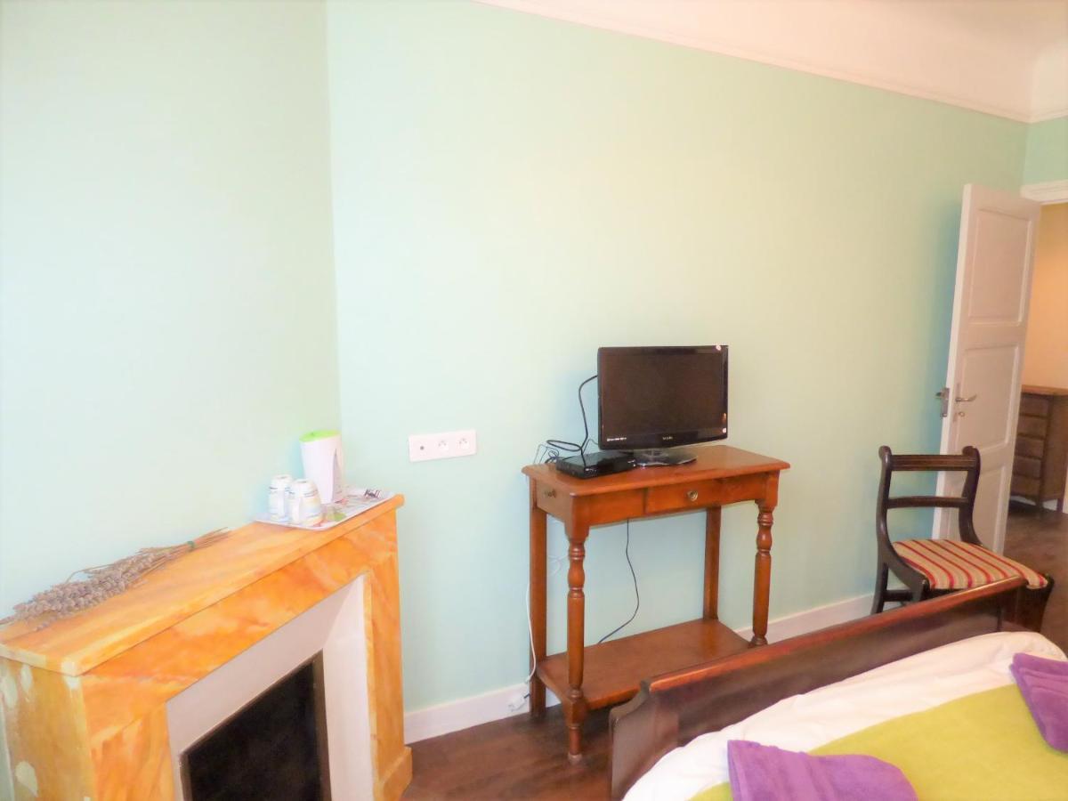 Les Tibles Bed & Breakfast Nanthiat ภายนอก รูปภาพ